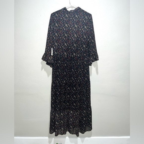 Threads & States Black Floral Long Sleeve Maxi Dress - Picture 5 of 9